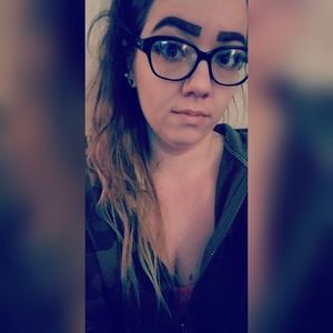 Meet your Posher, Monica